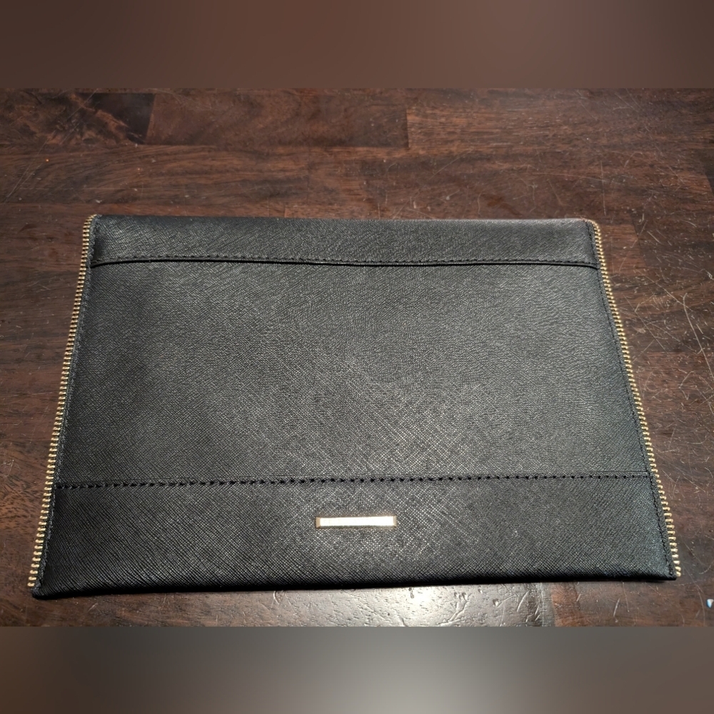 Rebecca Minkoff Leo Saffiano Black Envelope Clutch with Gold Zipper Trim, NWOT - Picture 2 of 6